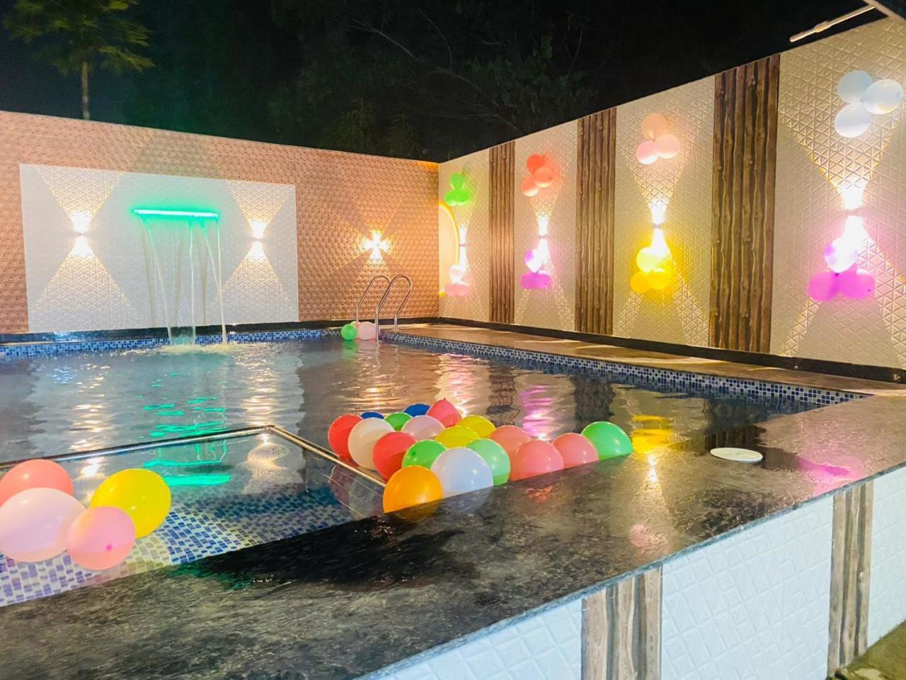 Karla Retreat Resort 로나발라 외부 사진