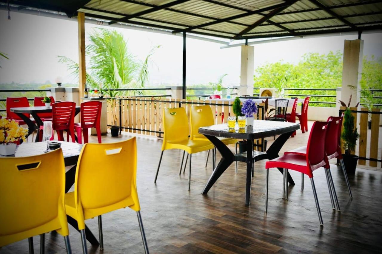 Karla Retreat Resort 로나발라 외부 사진