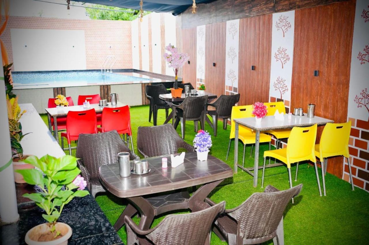 Karla Retreat Resort 로나발라 외부 사진