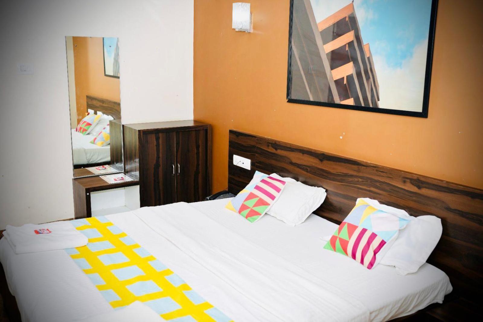 Karla Retreat Resort 로나발라 외부 사진