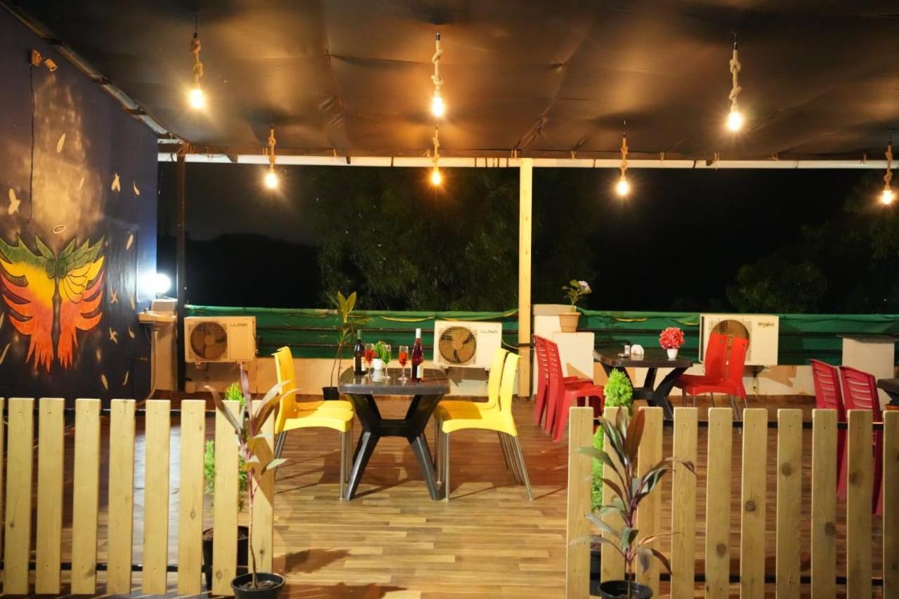 Karla Retreat Resort 로나발라 외부 사진